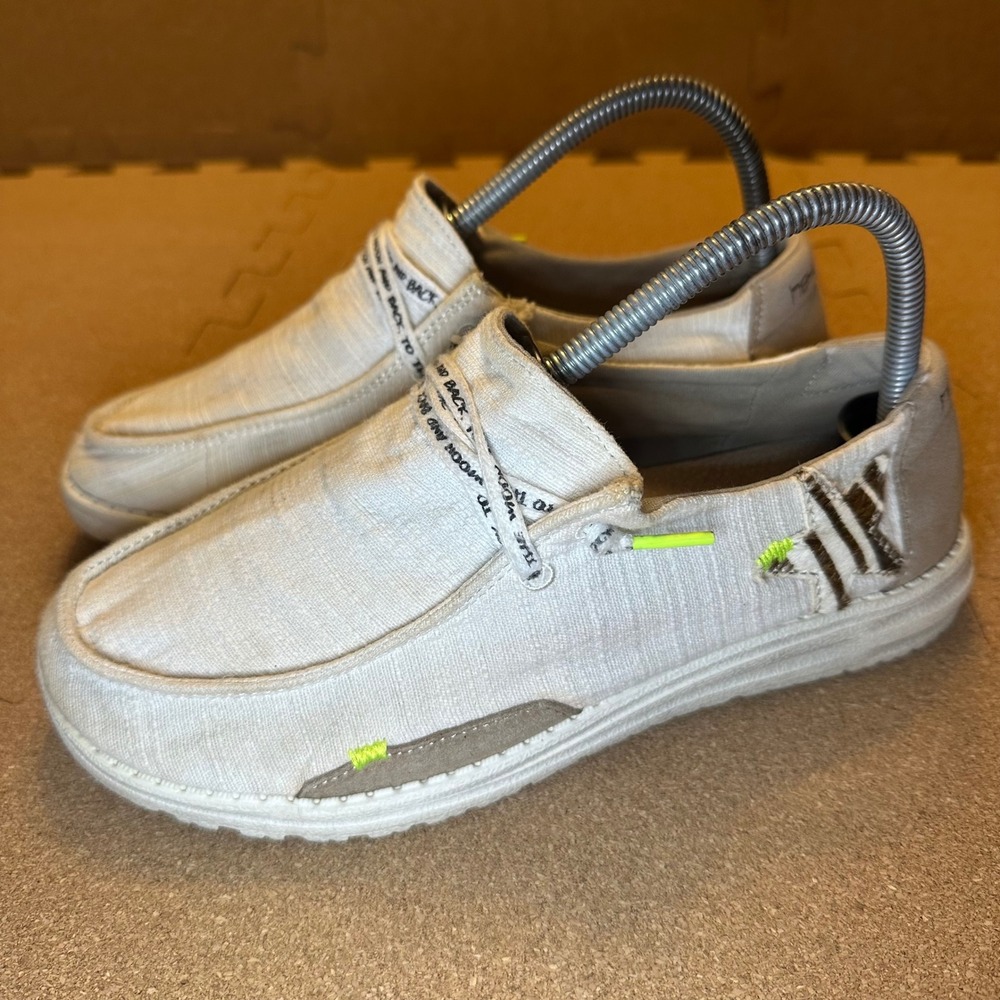 Hey Dude Wendy Star White‎ Women Size 8 Slip On Canvas Loafers Moon and Back - Picture 3 of 10